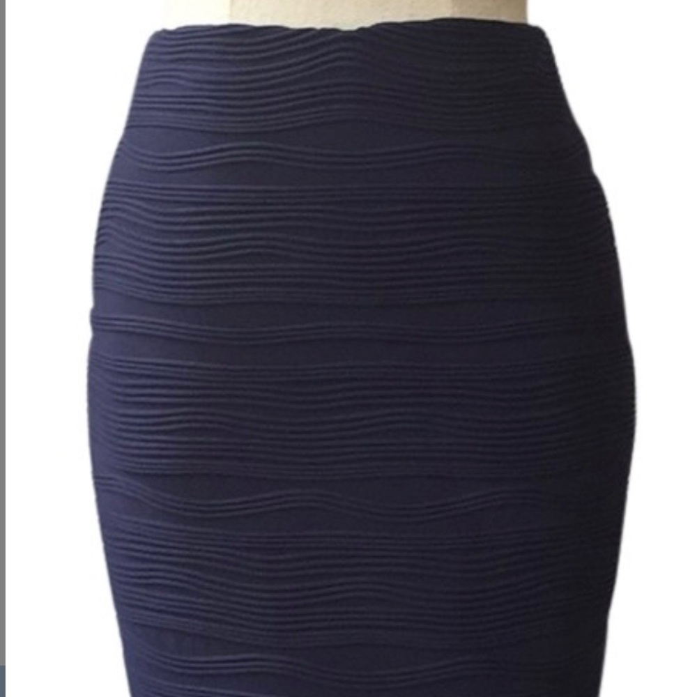 Jennifer Lopez midi navy skirt Sz L